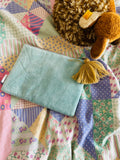 Pochette brodée 🧵🐿️🪾